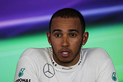 Marko tips Mercedes to favour Hamilton for title