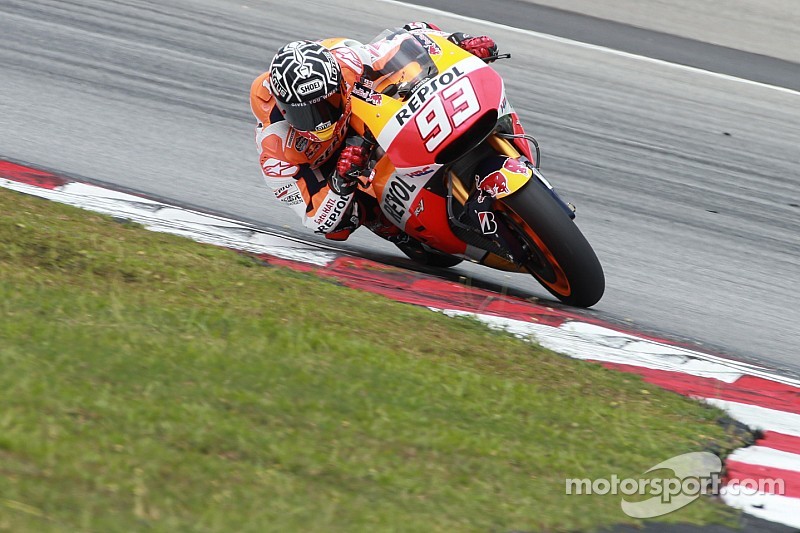 Marquez blitzes testing lap record at Sepang on final day