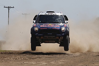 Al-Attiyah es penalizado y pierde el liderato