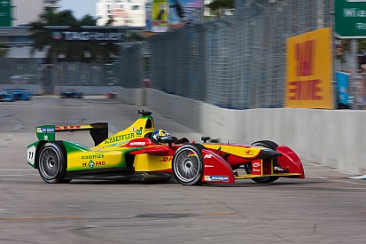 Di Grassi repite en la última práctica