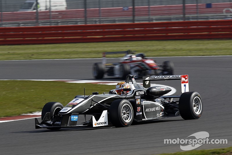Course 3 - Première victoire pour Charles Leclerc