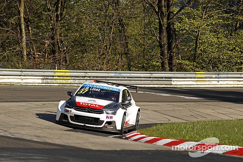 http://cdn-8.motorsport.com/static/img/amp/500000/550000/554000/554300/554368/s6_278457/wtcc-nurburgring-testing-2015-jose-maria-lopez-citroen-world-touring-car-team-c-elysee.jpg