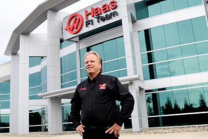 В Haas F1 определятся с составом к сентябрю