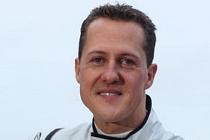 F1: Schumi potrebbe correre anche dopo il 2012