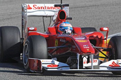 F1: esordio “rosso” da primo della classe per Alonso
