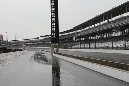 La pioggia blocca le prove libere della Indy 500