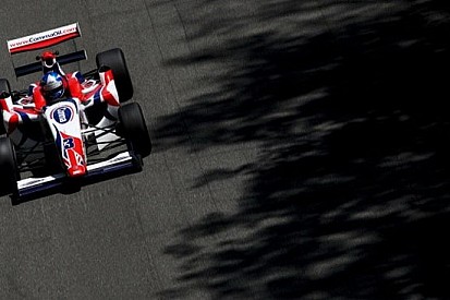 Jolyon Palmer il più veloce a Monza
