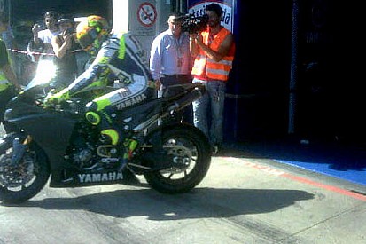 Valentino è già sul passo dei due minuti!