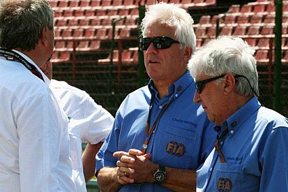 La FIA cambia i test di verifica della ali da Spa?