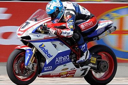 Imola, Q1: Checa si conferma al top