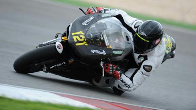Team Supersonic in pista ad Alcaniz con Berger