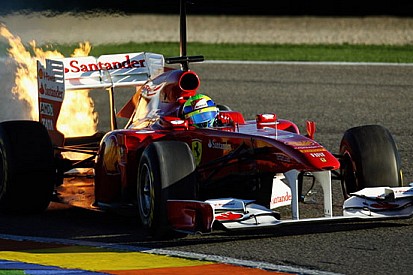 Valencia, Day 3: principio d'incendio sulla Ferrari