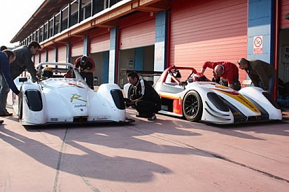 Radical Master: primi test per la UkRacing