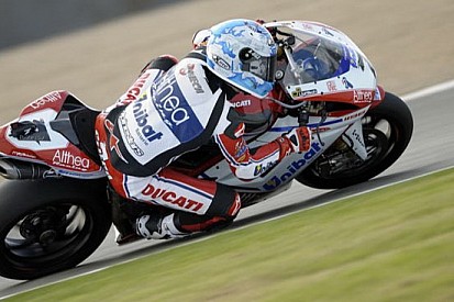 Checa vola nell'ultimo turno di prove libere