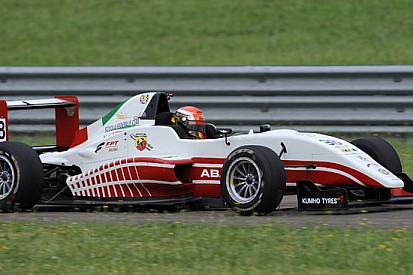 La Ferrari Driver Academy guarda Oltreoceano