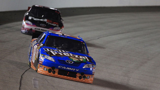 Kyle Busch infila la terza vittoria di fila a Richmond