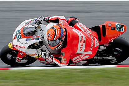 Bradl vince a Barcellona e tenta la fuga