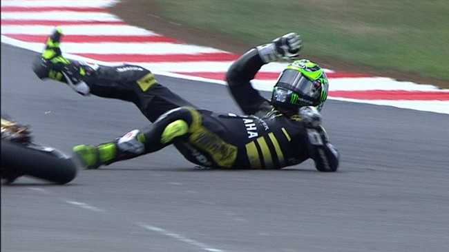 Crutchlow out: si è fratturato la clavicola sinistra