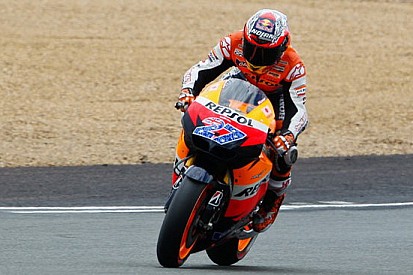 Laguna Seca, Libere 1: Stoner subito in grande forma