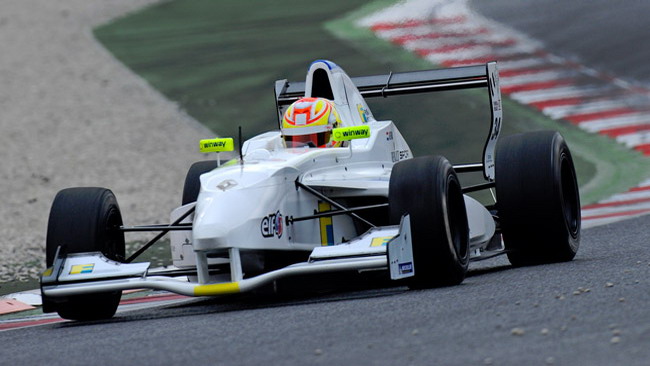 Frijns vola nelle libere a Barcellona
