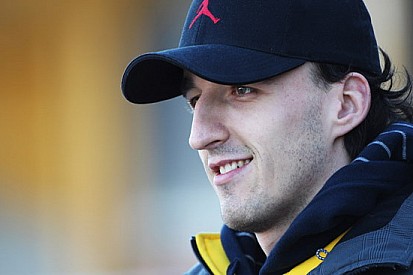 Ancora un piccolo intervento al polso per Kubica