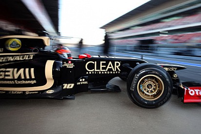La Lotus interrompe le prove e torna a casa!