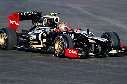 La Lotus sostituisce il cambio di Grosjean