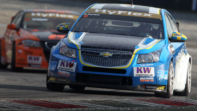 NIKA Racing aggiunge una Chevrolet Cruze alla griglia