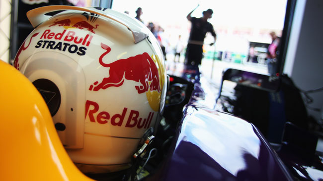 Saltano le segnalazioni dirette della FIA nel cockpit