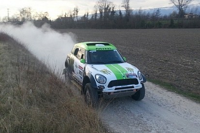 Italian Baja, Day 1: Holowczyc e la Mini in testa