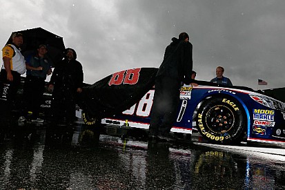 Piove in Kentucky, gara rinviata