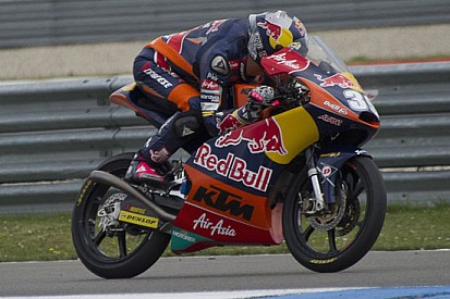 Sachsenring, Libere 1: Salom guida il poker KTM