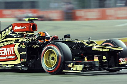 Reprimenda per la Lotus per un'irregolarità ai box