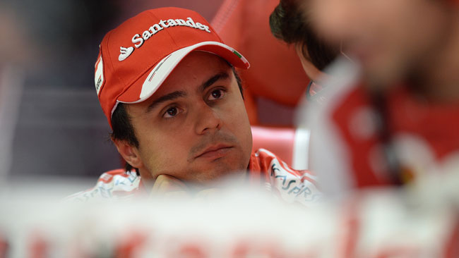 Felipe Massa critica i commissari per il drive through