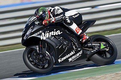 Jerez, Day 2: Tom Sykes detta ancora legge