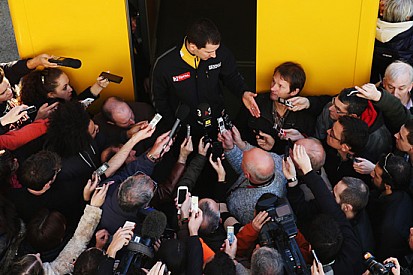 Caos Renault: si lavora sull'hardware delle centraline