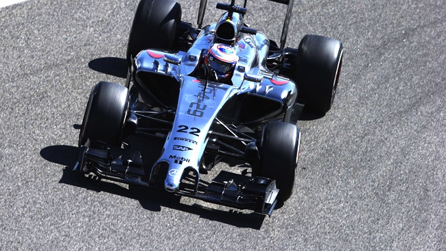 McLaren: un problema al motore blocca Button