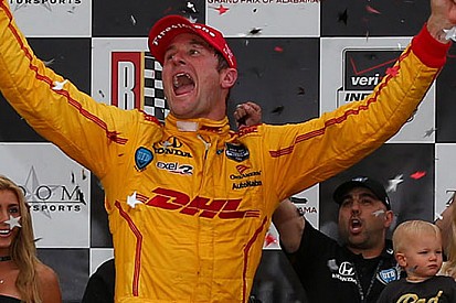 Hunter-Reay guida la doppietta Andretti al Barber