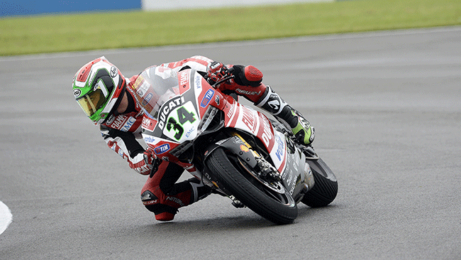 Giugliano, riscatto in Gara 2. Davies sempre quinto