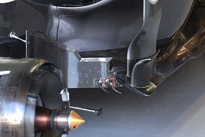 Sauber: due turbolatori dai deviatori di flusso