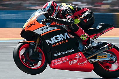 Sachsenring, Libere 1: Corsi mette tutti in fila