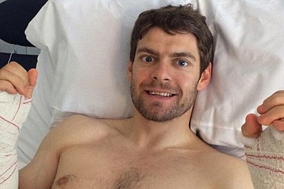 Cal Crutchlow operato ad entrambe le braccia