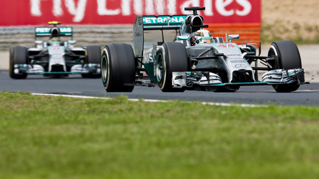L'ordine di scuderia riporta tensione in Mercedes