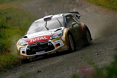 Finlandia, PS10: Meeke si avvicina ad Ogier