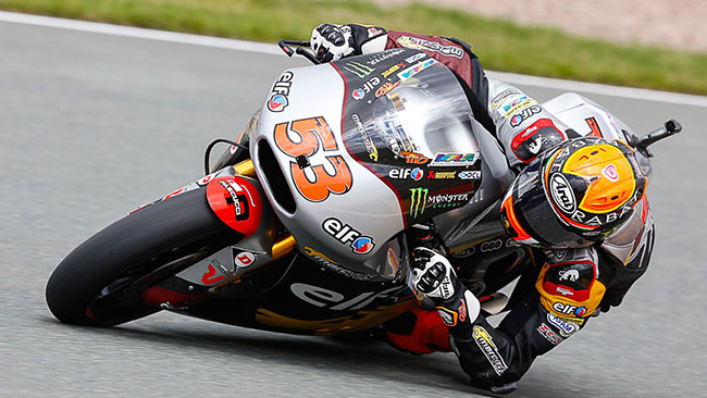 Indianapolis, Libere 1: Rabat ed Aegerter in fuga