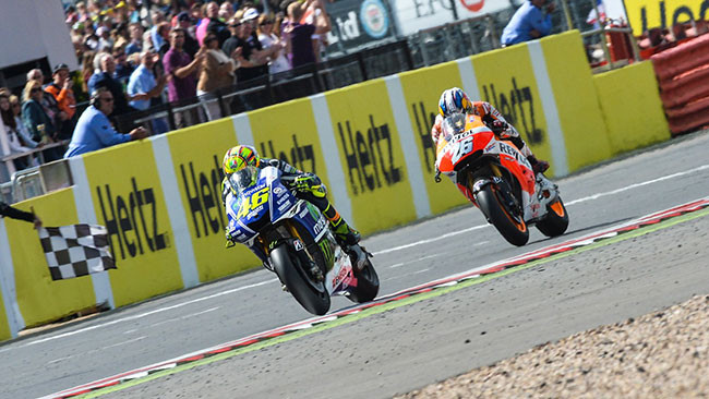Valentino Rossi si gode il primo podio a Silverstone