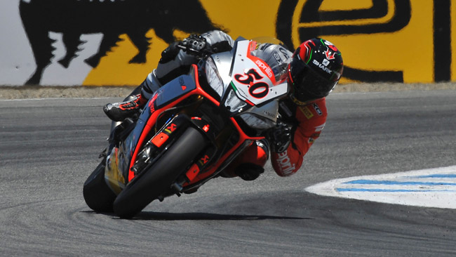 Guintoli e Melandri pronti a lottare fino alla fine
