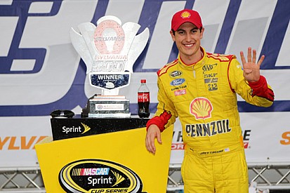 In New Hampshire la spunta Logano tra le Caution
