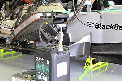 Mercedes: con Petronas... liscio come l'olio