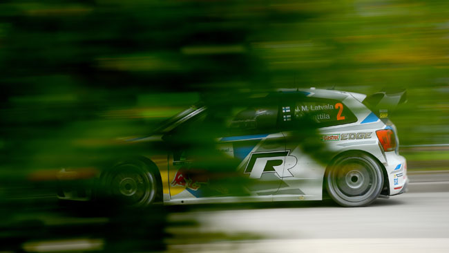 Francia, PS3: torna primo Latvala, Ogier penalizzato